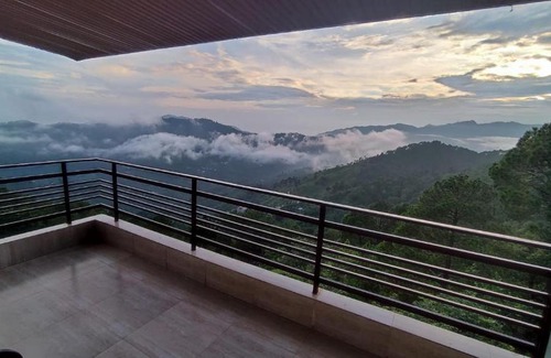 Kumarhatti Hotel | Leela In The Flavours of Nature
