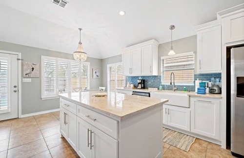 Clear Lake Shores Casa | Leeward - Baybreeze Grove