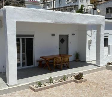 Karpenisi Apartamento | Lefkes Beach Suite