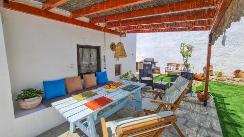 South Rhodes Casa | Lefko House