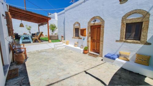 South Rhodes Casa | Lefko House