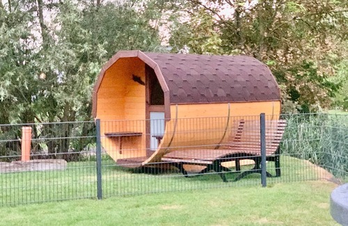 Butjadingen Apartamento | Left half of the house Lea for 10 people - dream house on the North Sea with 2 bedrooms