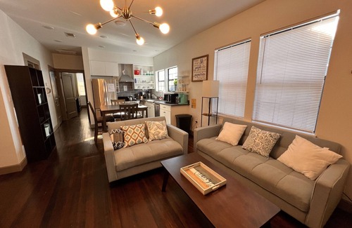 Midtown Condominio | "Exclusive Residences for Discerning Renters!"