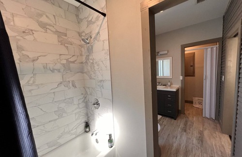 Midtown Condominio | "Exclusive Residences for Discerning Renters!"