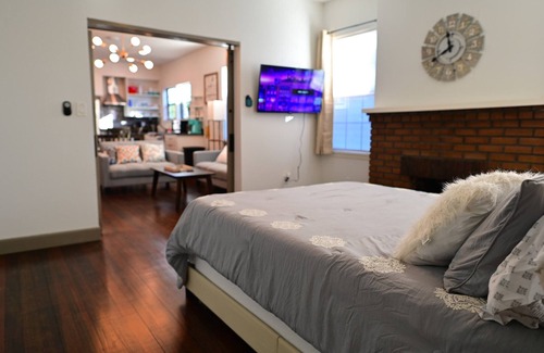 Midtown Condominio | "Exclusive Residences for Discerning Renters!"