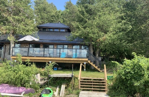 Greater Napanee Casa | Legado Casa - Más de 250 pies de frente al mar en la bahía de Quinte