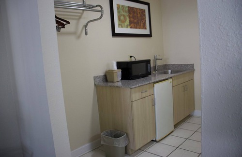 Cookeville Hotel | Legacy Inn - Cookeville
