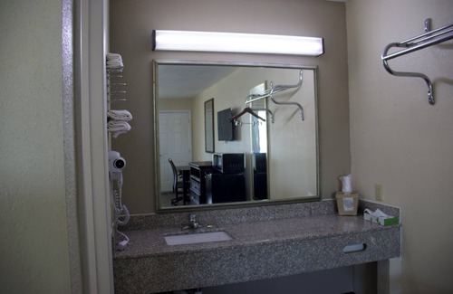 Cookeville Hotel | Legacy Inn - Cookeville