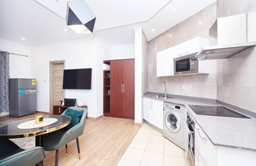 East Legon Apartamento | Legacy Square-East Legon by Quao Realty