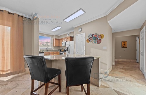 Gulfport Condominio | Legacy Tower One 1005 Overlooks the beautiful Gulf from the 4th floor!