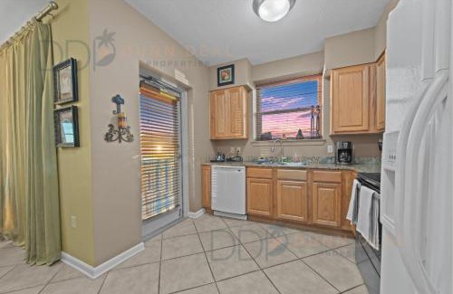Gulfport Casa | Legacy Tower Two 609