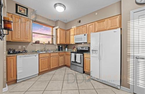Gulfport Casa | Legacy Tower Two 609
