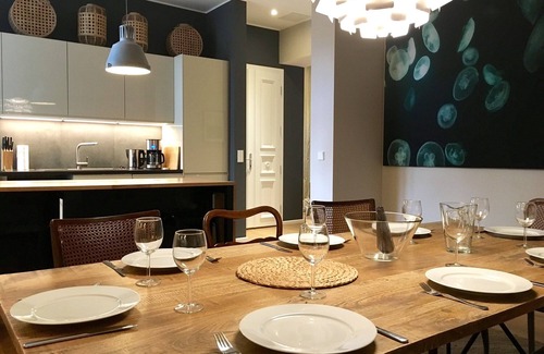 Neukoelln Apartamento | Legal 140 sqm vacation apartment for up to 10 people