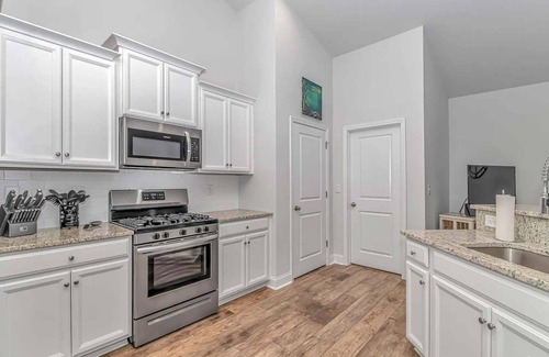 Red Hill Casa | Legend's Resort Family-Friendly 4BR Sleeps 8