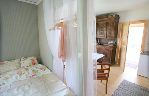 Haapsalu Apartamento | Legendide Maja Valge Daami apartment Väikse viigi ääres