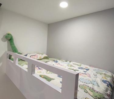 Medini Apartamento | "Legoland view" D Pristine - Not just a sleep by Duomi