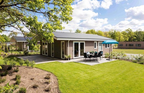 Beekbergen-Zuid Chalet De Esquí | ✓ Leijhoeve at Recreatiepark Beekbergen ✓ Holiday home for 6 persons ✓ Located in Beekbergen (Gelderland) ✓ Holiday park on the Veluwe ✓ Book directly through the park