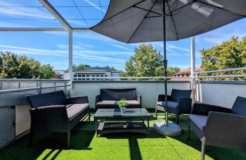 Zentrum-Nordwest Apartamento | Leipzig-Residenz Waldstraße am Zoo und Red Bull Arena , Rooftop Apartment mit 2 Dachterrassen