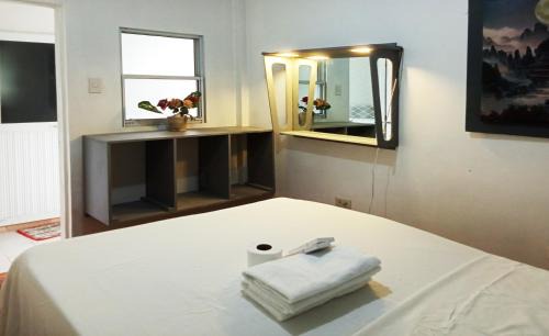 Palompon Cama Y Desayuno | Leizel's Bed & Breakfast
