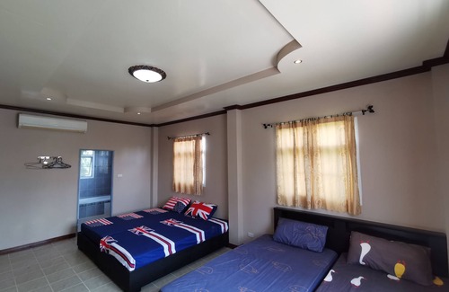 Si Racha Casa | Lek Homestay