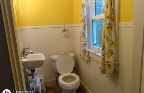 Peterborough Cabaña | The Lemon Drop Cottage / PRIVADO, totalmente equipado, vacaciones o negocios.