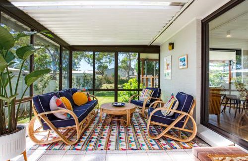 Callala Beach Casa | Lemon Drop - Short Walk to Beach