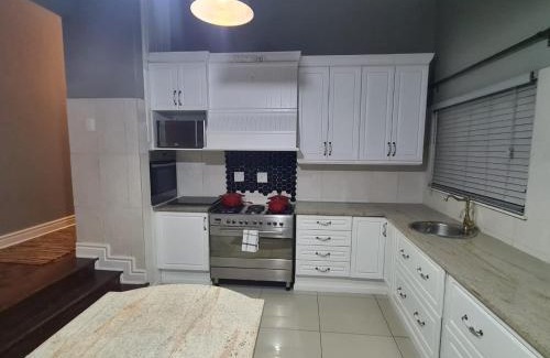 Bloemfontein Casa | Lemon&herb home