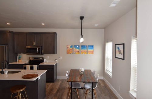 Ammon Casa | Lemon Sunburst - Family Friendly Property