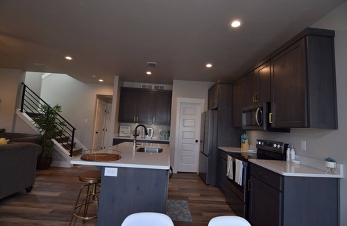 Ammon Casa | Lemon Sunburst - Family Friendly Property