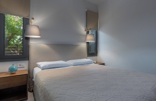 Porto Koukla Hotel | Lemonia Accommodations