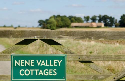 Clopton Casa | Len Cottage