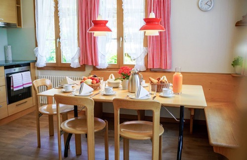 Gstaad Apartamento | Lena, Chalet by Interhome