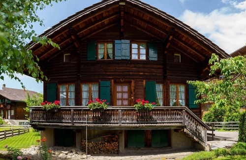 Gstaad Apartamento | Lena, Chalet by Interhome