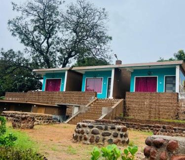 Kamalapur Complejo | Leo Comforts river view Resort