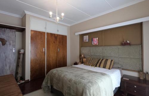Fish Hoek Cama Y Desayuno | Leo's Den