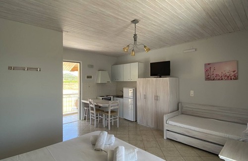 Ermionida Complejo | Leonidas resort is full sea view.