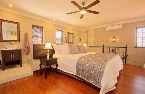 Centurion Casa | Leopardsong Manor