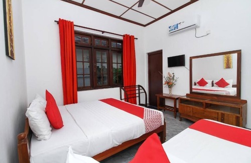 Mount Lavinia Casa | Leos Home Stay
