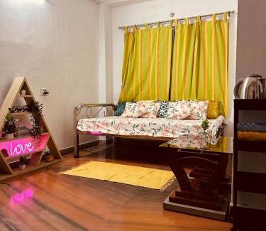 Siliguri Apartamento | Leos Homestay