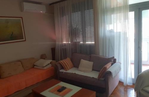 Centar Apartamento | Lepa