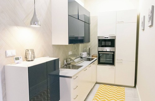 Rozsadomb Apartamento | Lerissa Buda apartment in superb Budapest near Castle District with WiFi, AC
