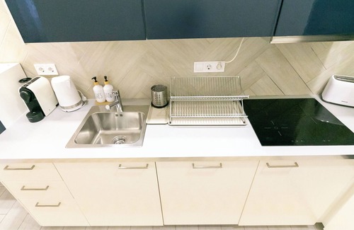 Rozsadomb Apartamento | Lerissa Buda apartment in superb Budapest near Castle District with WiFi, AC