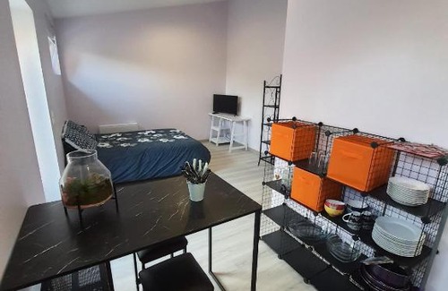 Beaurepaire-sur-Sambre Apartamento | Les écureuils