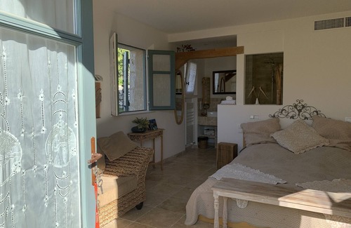 Tourrettes-sur-Loup Cama Y Desayuno | Les 4 éléments
