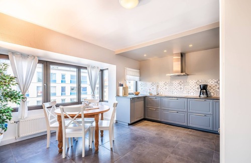 Koksijde-Bad Apartamento | Les 4 Mouettes 402 located in the center