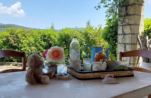 Veyras Apartamento | Les 4 saisons "Les 4 saisons": charming accommodation in the heart of the Ardèche