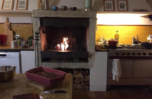 Suze-la-Rousse Cama Y Desayuno | Les Aiguières en Provence
