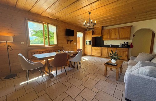 Taninges Apartamento | Apartamento con piscina cubierta 34 ° hidromasaje jaccuzi fitness home