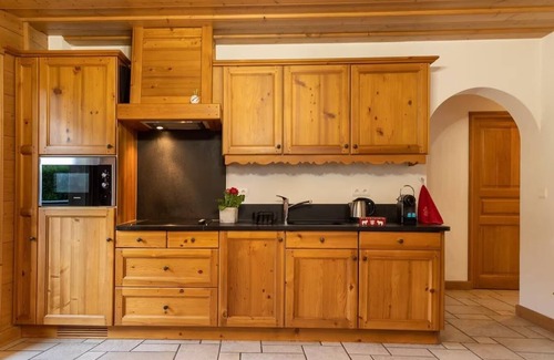 Taninges Apartamento | Apartamento con piscina cubierta 34 ° hidromasaje jaccuzi fitness home