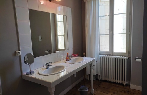 Condom Casa | Les Angelots
